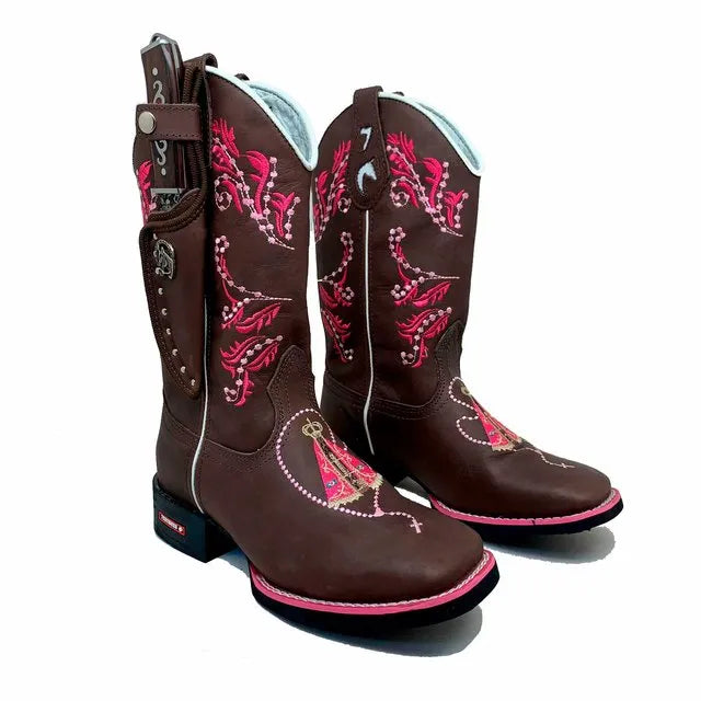 BotaFaca Padroeira
- Couro Crazy Horse Nescau | Bordados Rosa e Bege