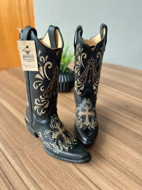 Texana Maria Bico Fino - Couro Látego Preto/Bordados Padroeira Marrom e Bege - Imagem 2