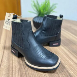 Botina Noah - Couro Látego Preto/ Bordado Florão Preto