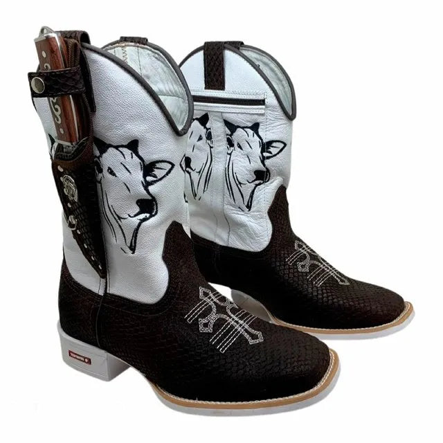 BotaFaca Boi Nelore
- Couro Cano Napa Flay Branco | Couro Gáspea Nobuck Chocolate Estilizado em Tilápia | Com Cruz