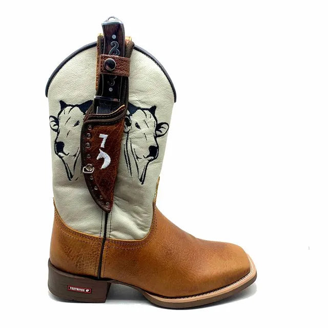 BotaFaca Boi Nelore
- Couro Cano Napa Flay Bege | Couro Gaspea Fóssil Havana | Bordado Preto - Imagem 2