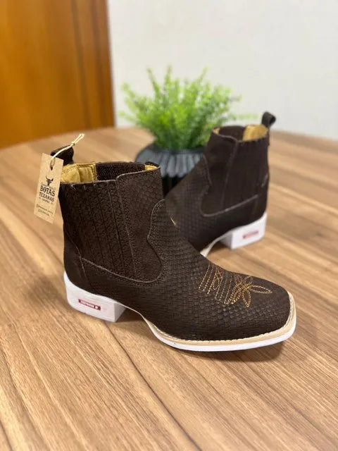 Botina Henry - Couro Tilápia Marrom/Bordado Florão Laranja - Imagem 2