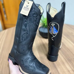 Texana Maria Alice - Couro Látego Preto/ Bordado Tribal Preto com Cruz e Padroeira