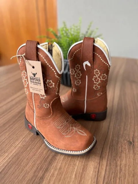 Texana Jordana Infantil - Couro Horse Telha/Bordado Ramos Bege