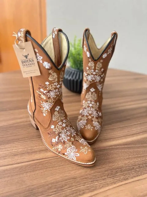 Texana Maitê Bico Fino - Couro Fóssil Havana/Florência Marrom e Bege - Imagem 2