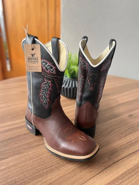 Texana Benício - Couro Látego Preto e Marrom/Bordado Touro Marrom - Imagem 2