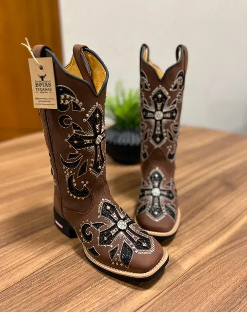 Texana Amora 2.0 - Couro Horse Nescau/Laser Bordado Cruz Glitter Preto - Imagem 2